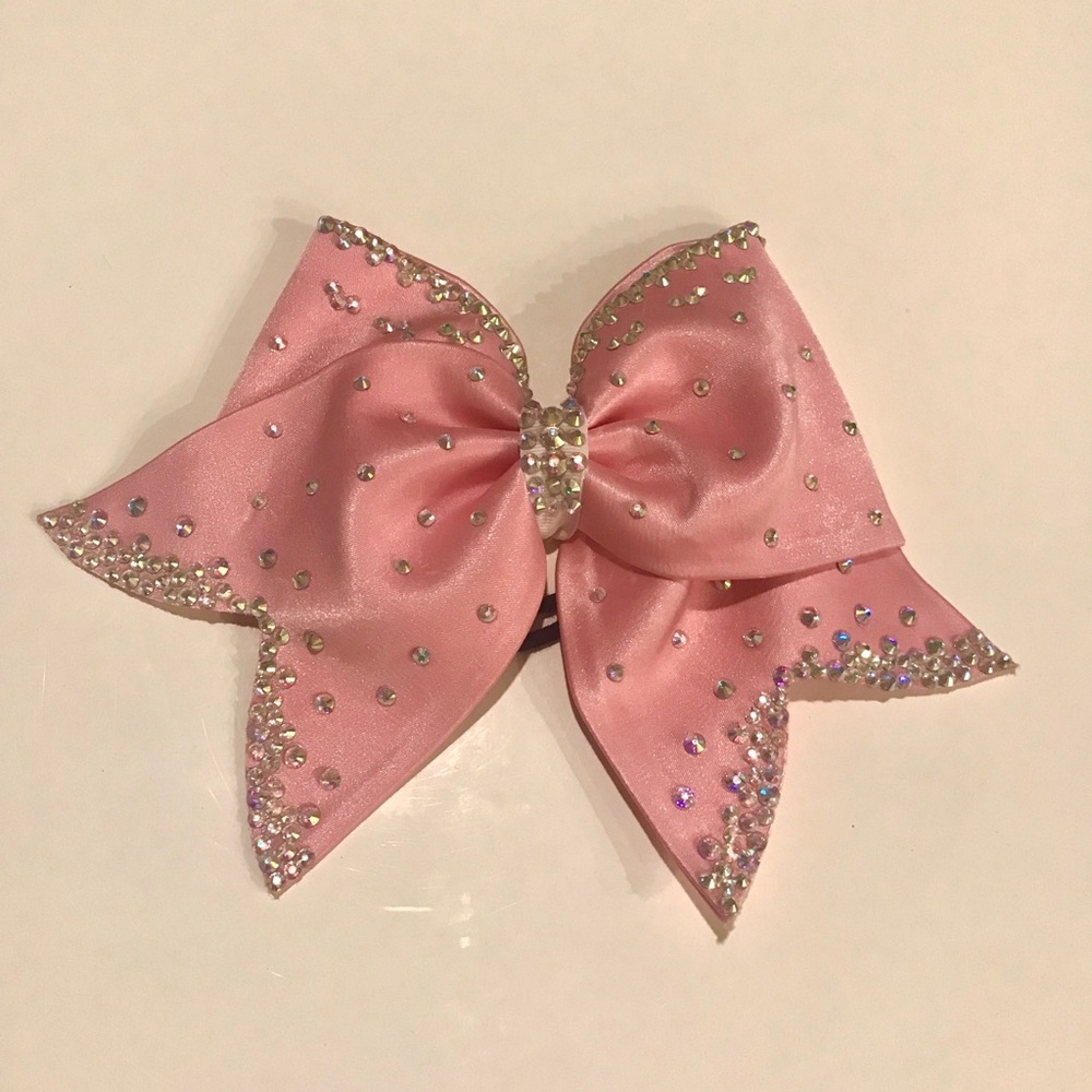 Cheer bow